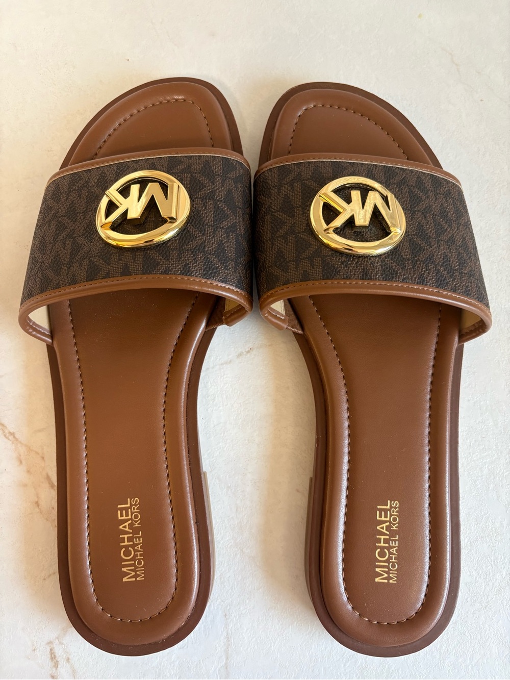 Michael Kors MK Logo Slide Sandals - Picture 3 of 6